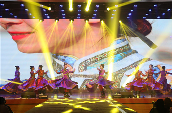 晚会现场 (7).jpg