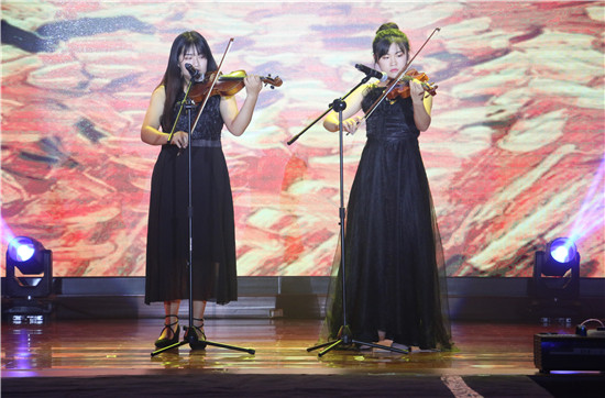 晚会现场 (6).jpg