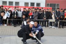 交通与环境学院第十届“团力杯”拔河比赛圆满结束