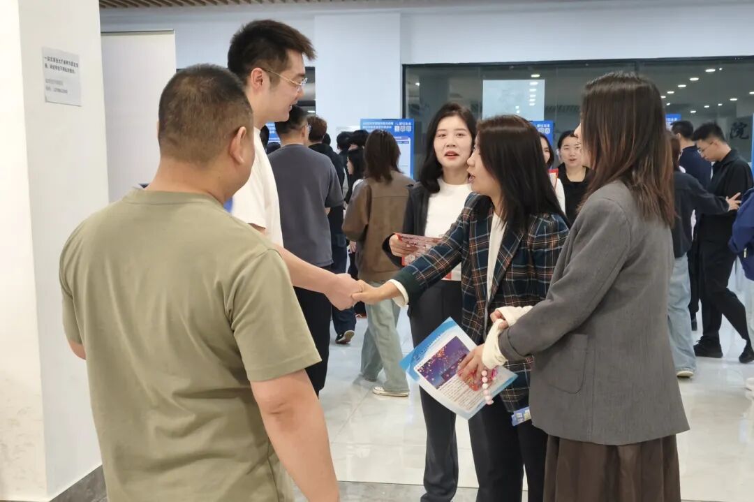 1776039649802155.jpg 1776039649802155.jpg