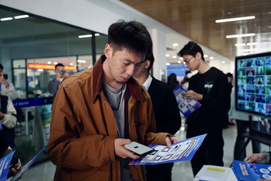 1776039721136952.jpg 1776039721136952.jpg