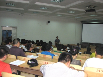 Beat365唯一官方网站召开2010-2011学年第二学期期末考试考务工作会议