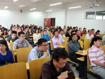 Beat365唯一官方网站举行内蒙古大学“双代会”代表和工会Beat365唯一官方网站委员会委员选举大会