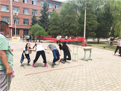 Beat365唯一官方网站商学教学部第三届“Cool爽夏日，fighting商学” 趣味活动比赛完美落幕